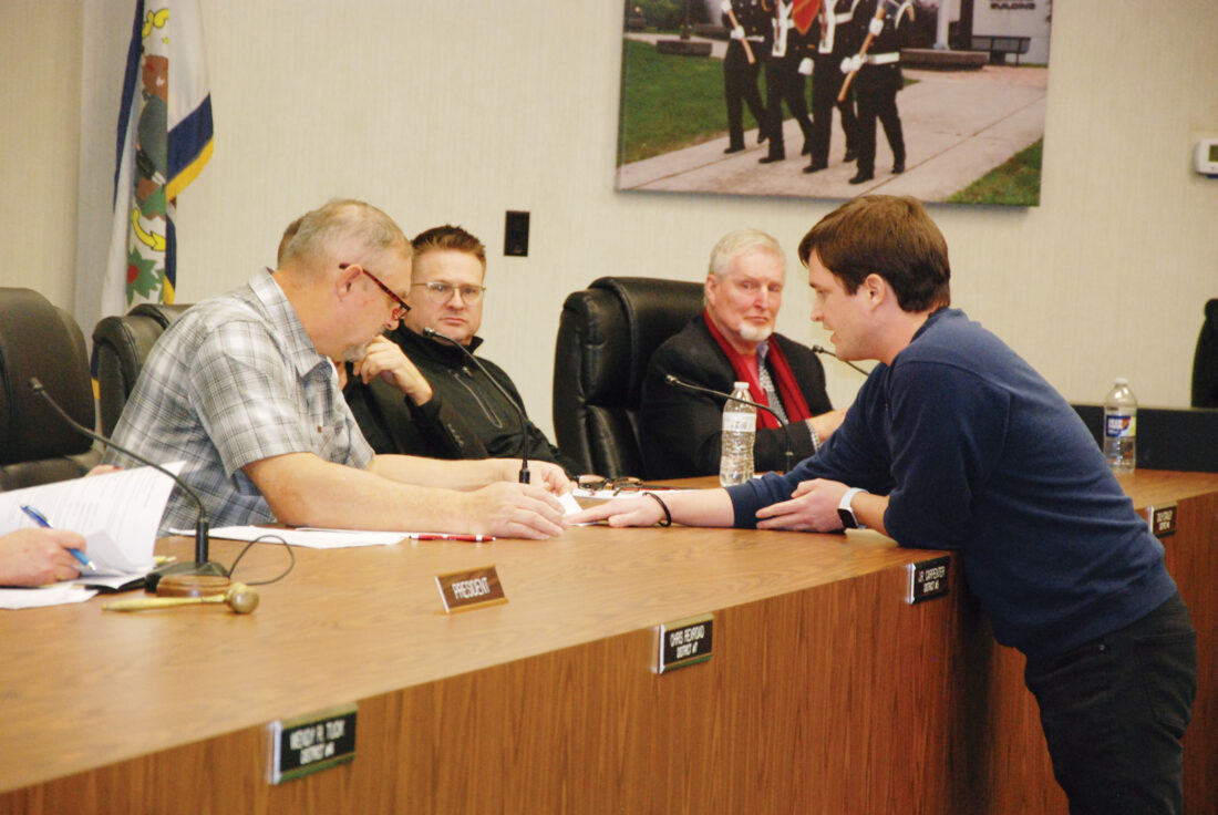 Kuhl wins vote as Parkersburg City Council president News, Sports
